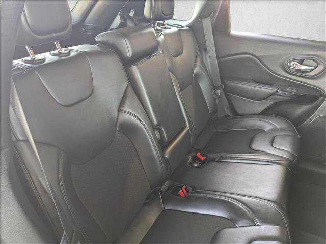 Used 2020 Jeep Cherokee Altitude image 20