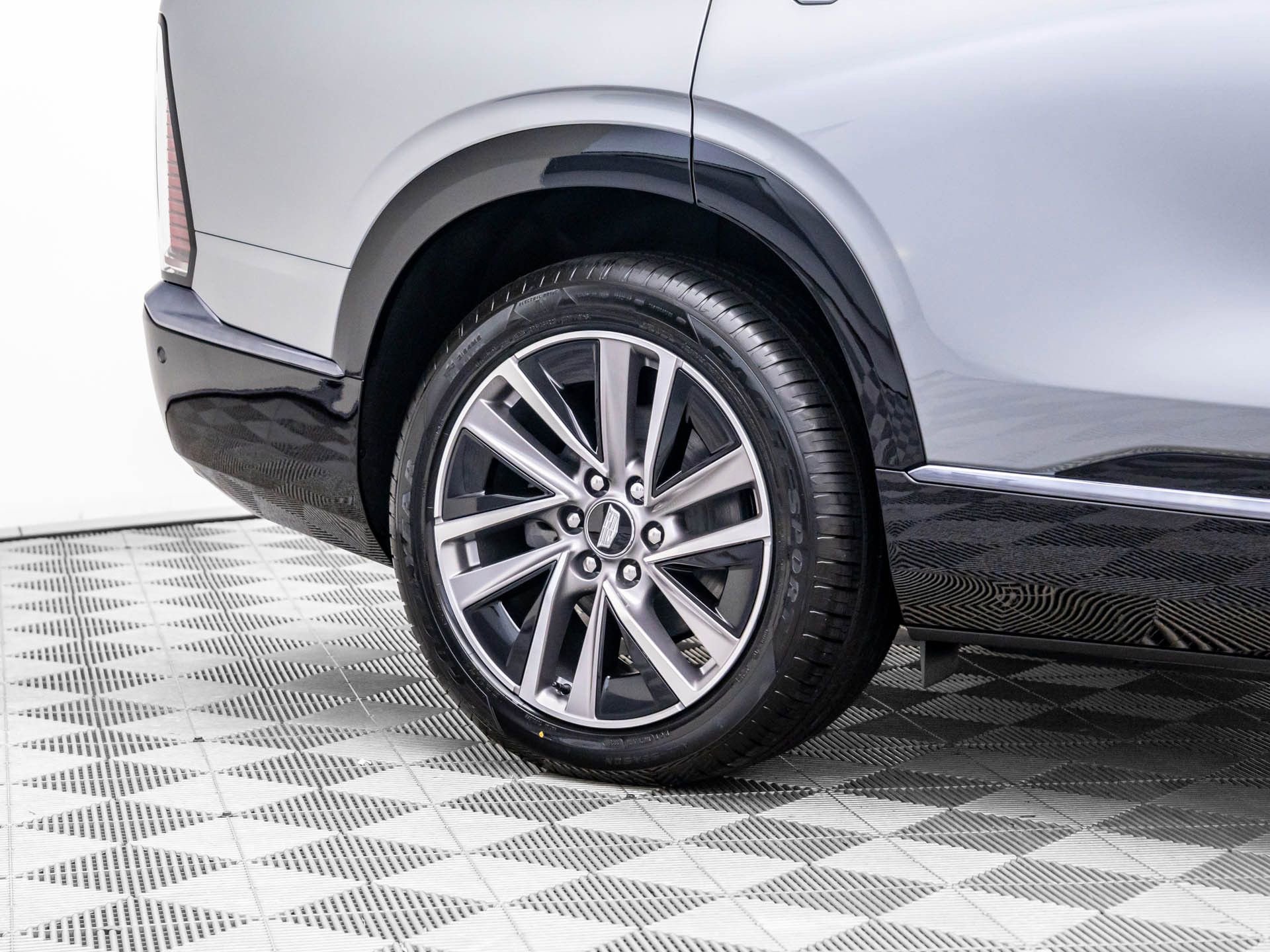 New 2026 Cadillac Vistiq Sport w/ LPO, Floor Liner Package image 36