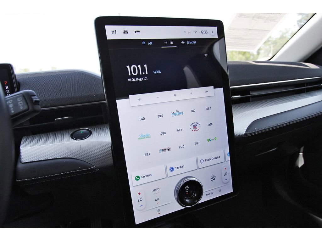 Used 2023 Ford Mustang Mach-E Select image 27