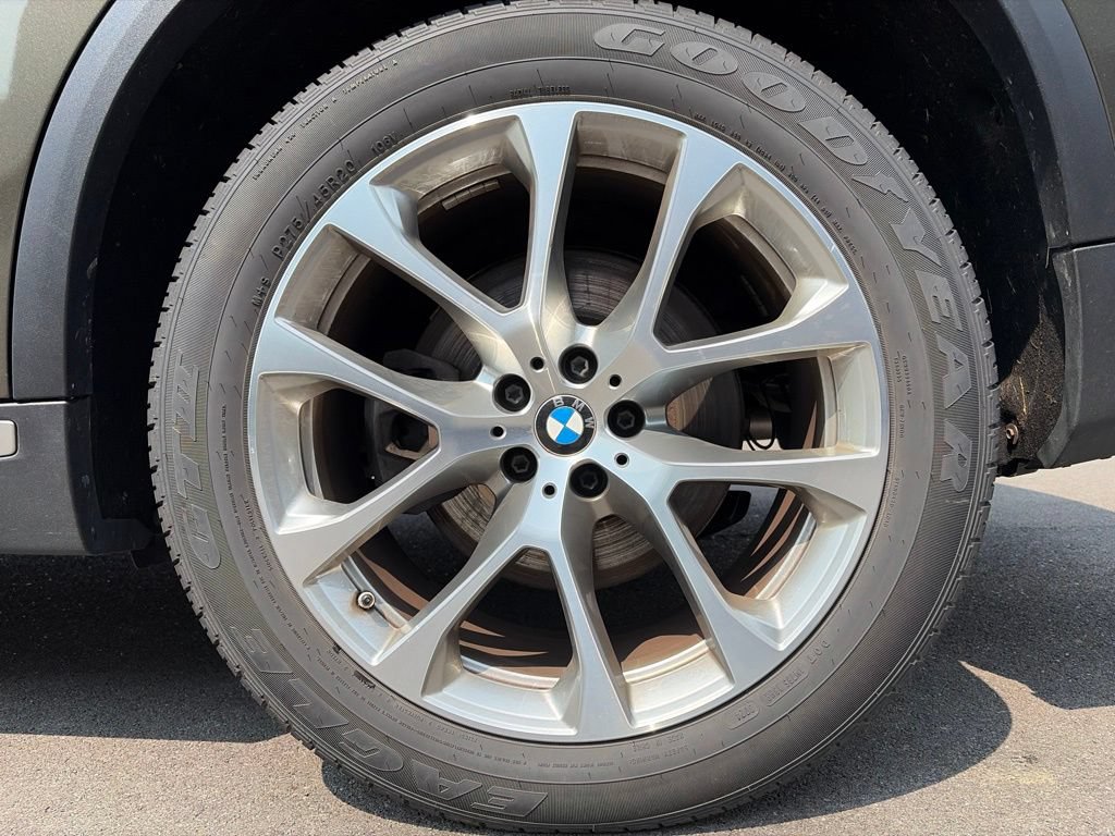 Used 2023 BMW X5 xDrive40i w/ Premium Package AWD/4WD image 22