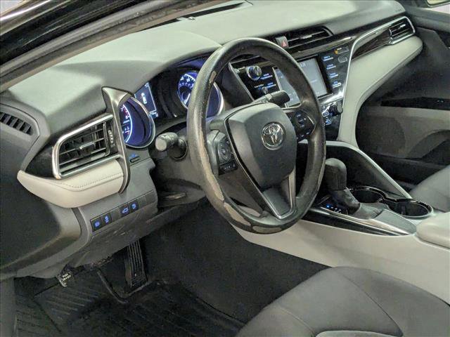 Used 2018 Toyota Camry LE image 9
