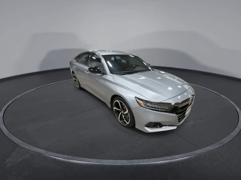 Used 2022 Honda Accord Sport image 2
