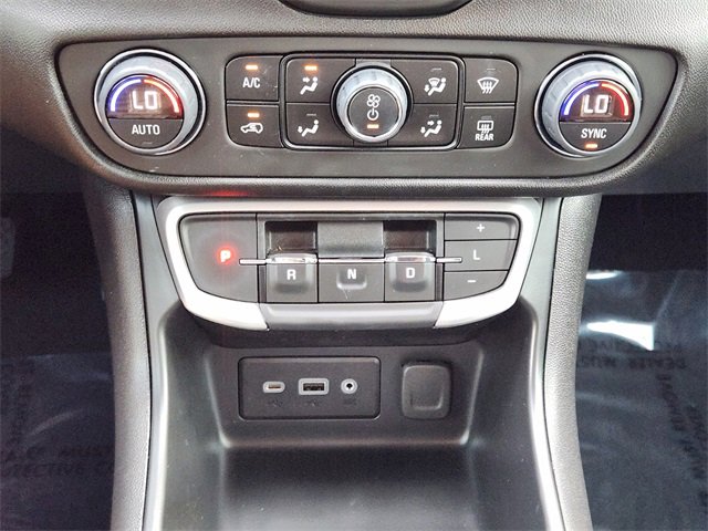 Used 2023 GMC Terrain SLE w/ Driver Convenience Package FWD image 21