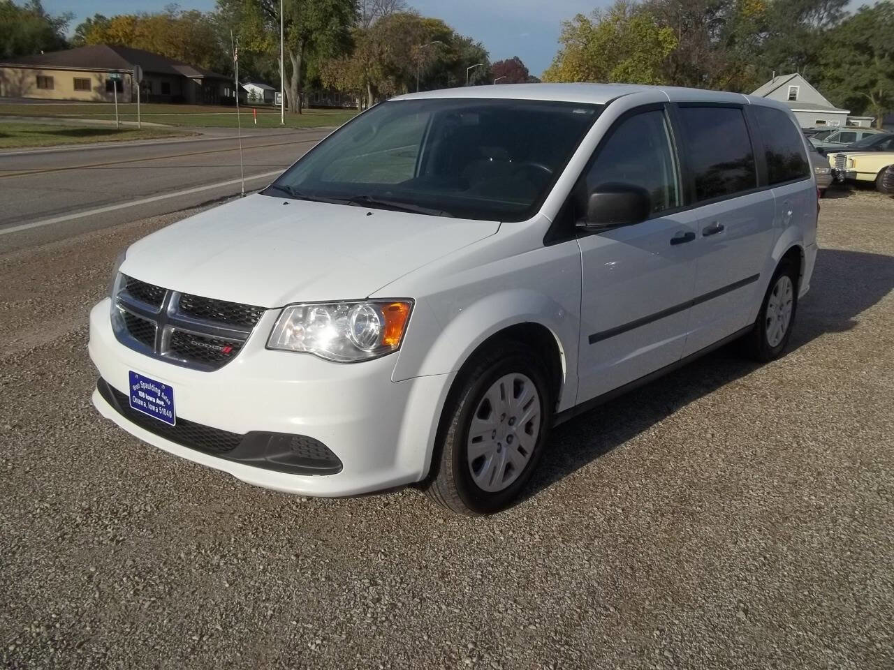 Used 2016 Dodge Grand Caravan American Value Package FWD image 3