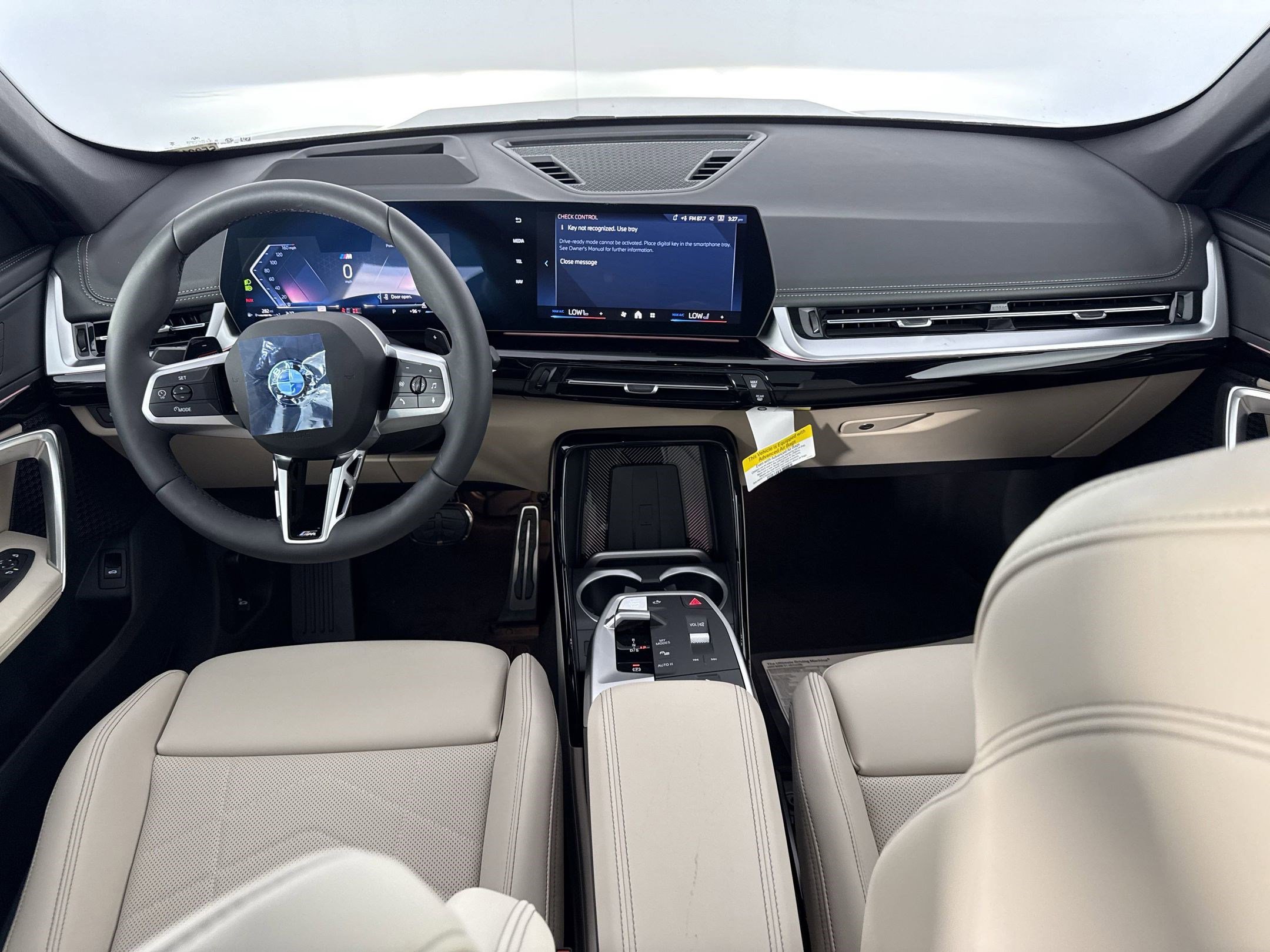 Used 2025 BMW X1 xDrive28i w/ Technology Package image 15