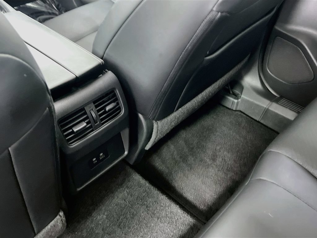 Used 2023 Nissan Rogue SV w/ SV Premium B Package AWD/4WD image 25