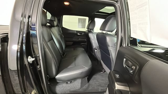Used 2021 Toyota Tacoma TRD Pro AWD/4WD image 30