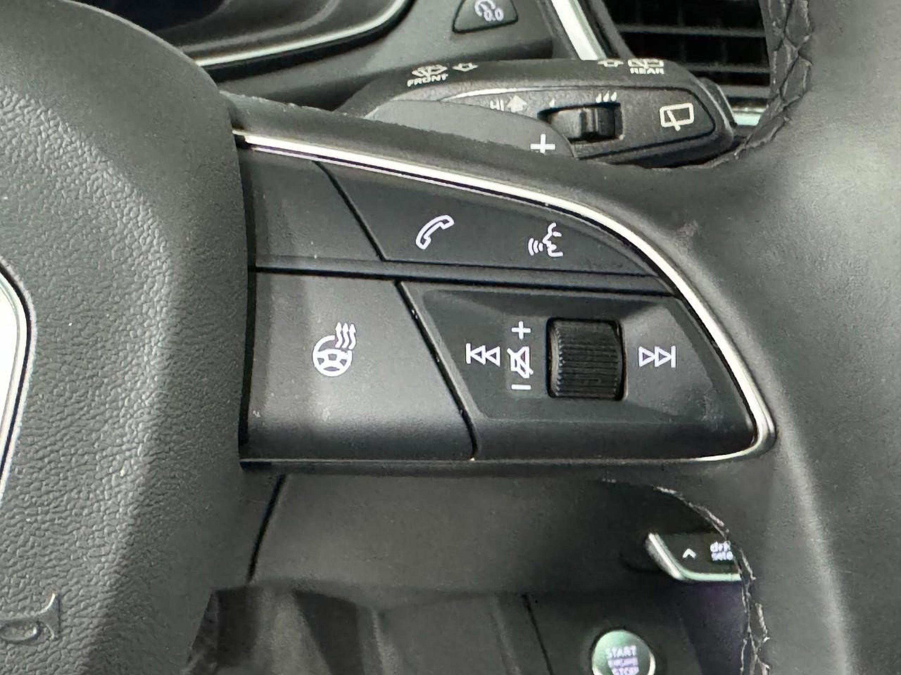 Certified 2025 Audi Q5 2.0T Premium w/ Convenience Plus Package image 33