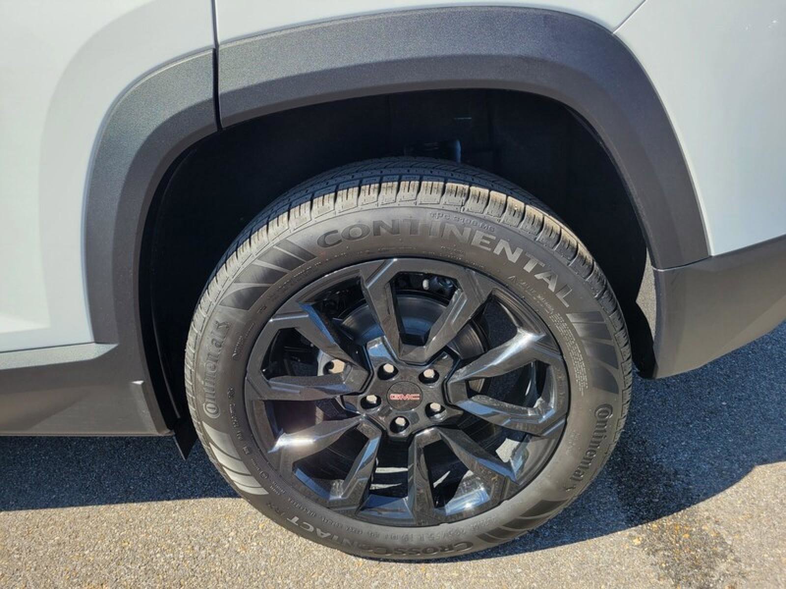 New 2026 GMC Terrain Elevation w/ Black Edition image 8