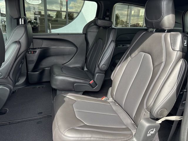 New 2026 Chrysler Pacifica Select image 14