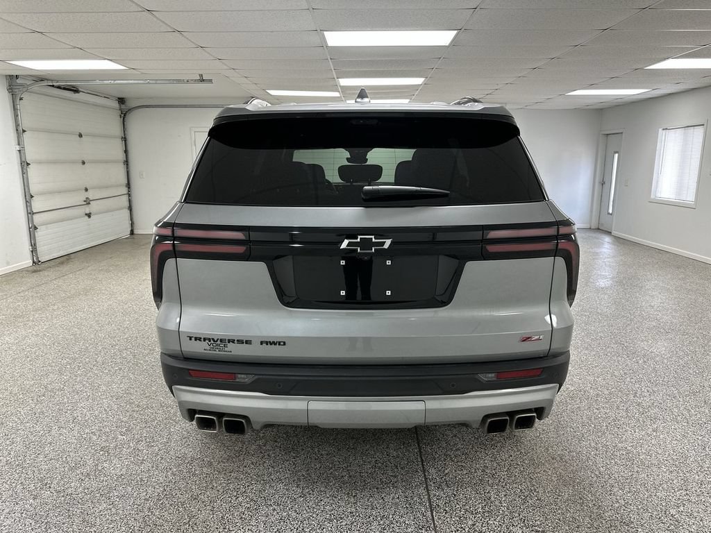 Used 2026 Chevrolet Traverse Z71 w/ Driver Confidence Package AWD/4WD image 7