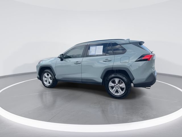 Used 2022 Toyota RAV4 XLE FWD image 6
