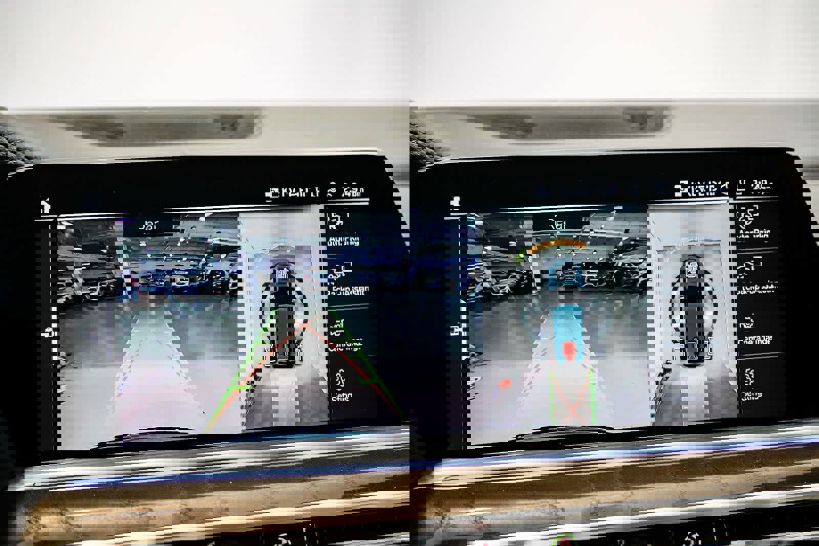 Used 2022 BMW X5 xDrive40i w/ Parking Assistance Package image 24