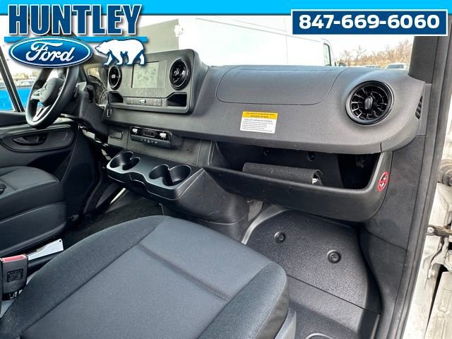 Used 2023 Mercedes-Benz Sprinter 2500 image 14