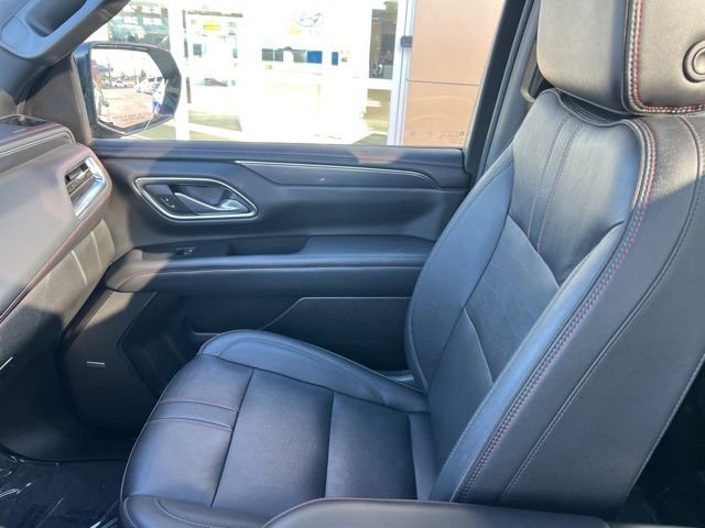 Certified 2024 Chevrolet Suburban RST w/ Luxury Package image 11