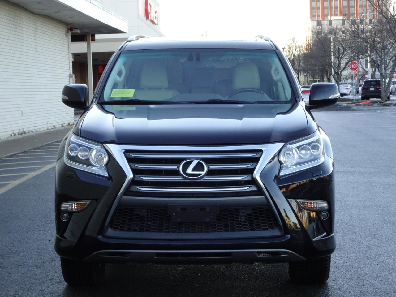 Used 2016 Lexus GX 460 w/ Premium Package image 2