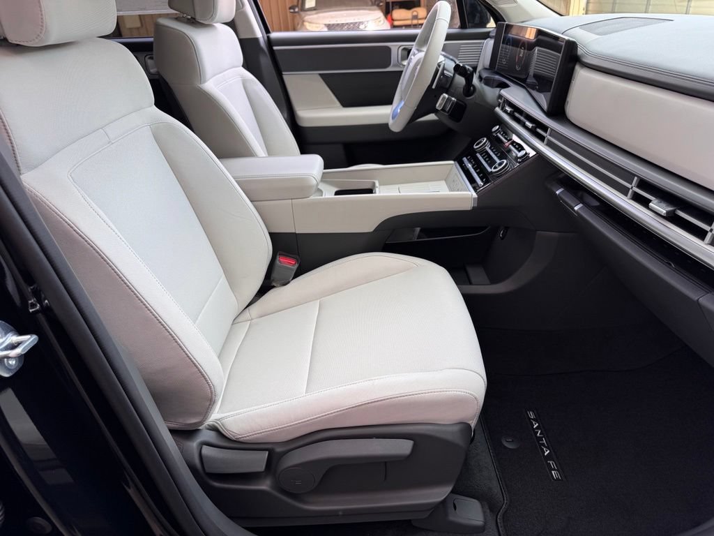 New 2026 Hyundai Santa Fe SE FWD image 16