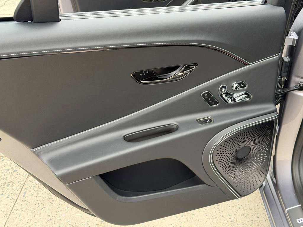 New 2026 Bentley Flying Spur Plug-In Hybrid image 35