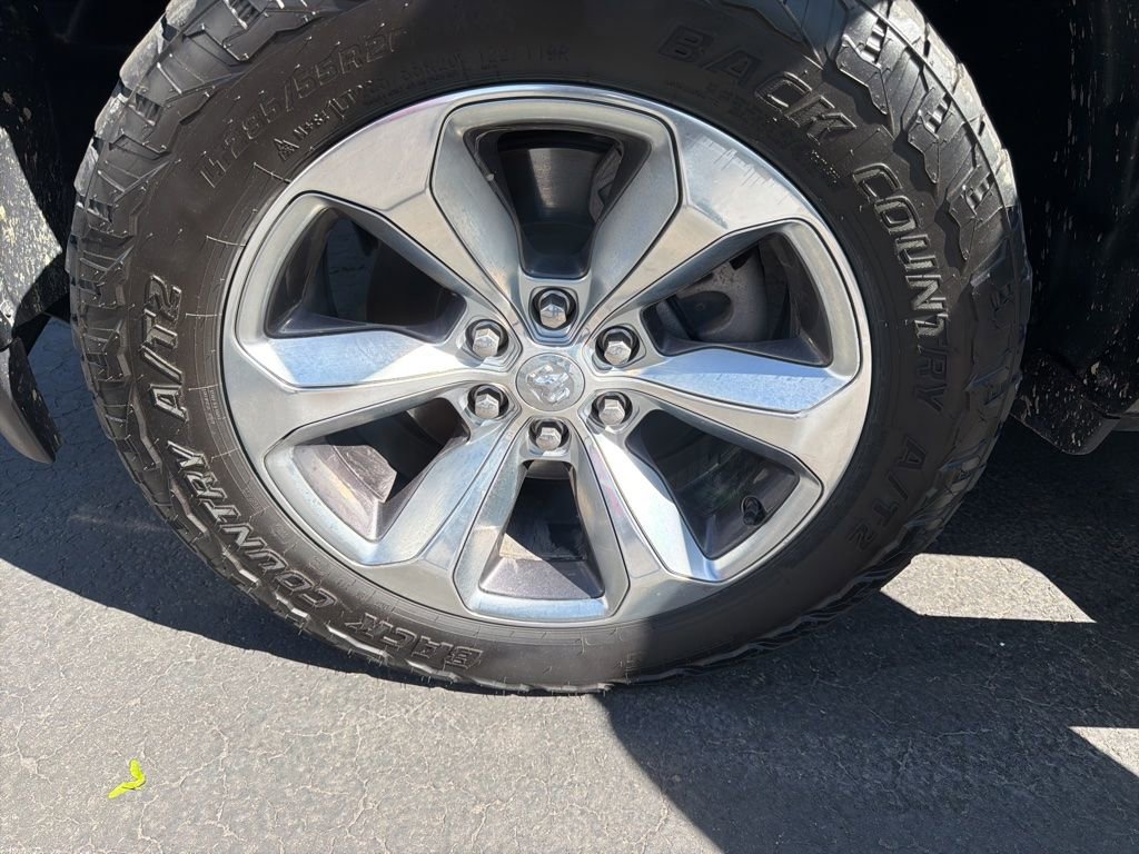 Used 2022 RAM 1500 Limited w/ Body Color Bumper Group AWD/4WD image 25