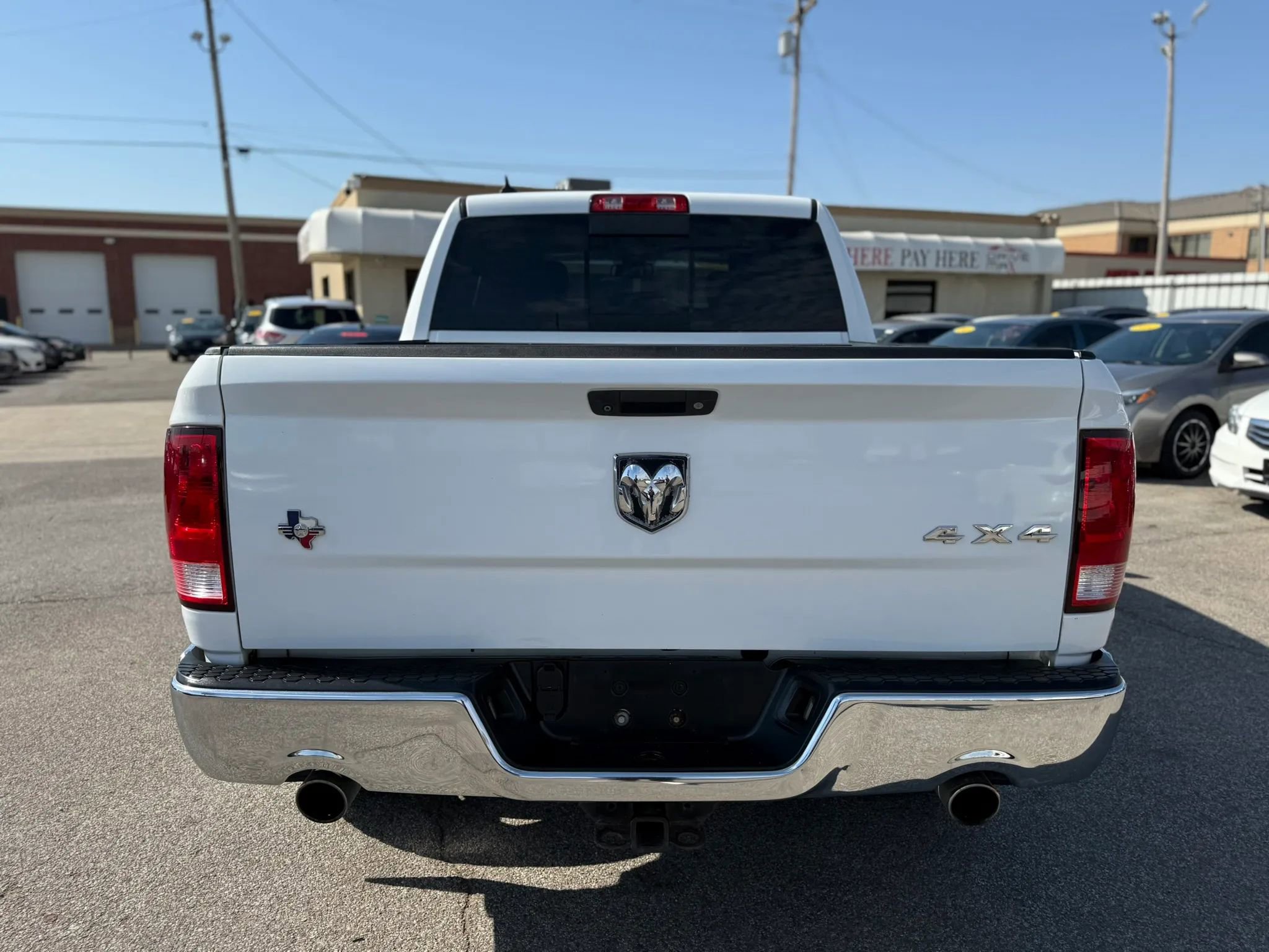 Used 2018 RAM 1500 SLT AWD/4WD image 4
