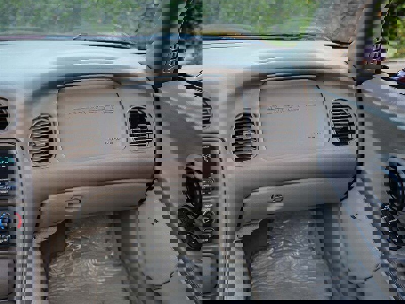 Used 2003 Chevrolet Corvette w/ Preferred Equipment Group1 image 26