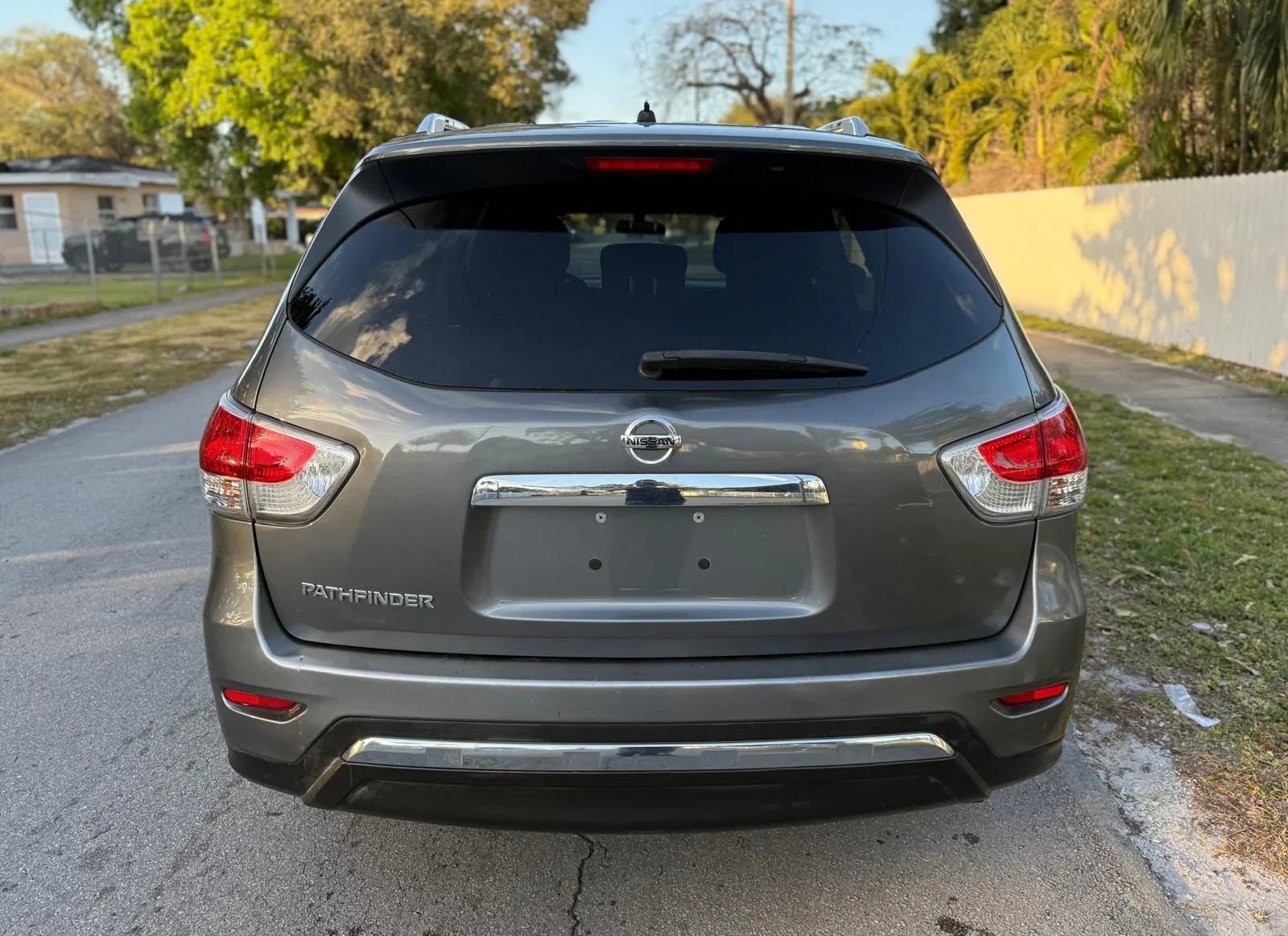 Used 2016 Nissan Pathfinder S image 8