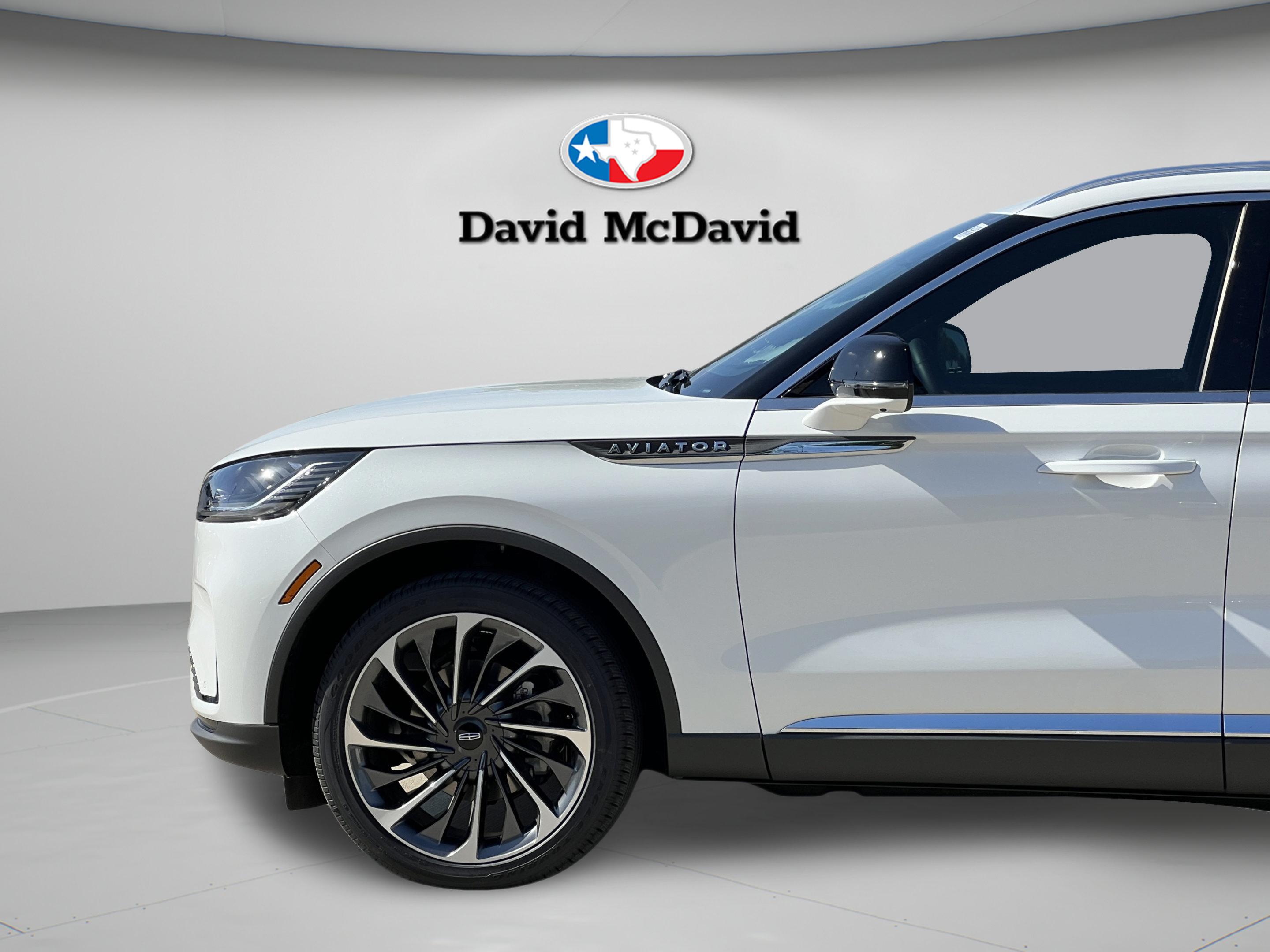 New 2026 Lincoln Aviator Reserve w/ Luxury Package RWD image 30