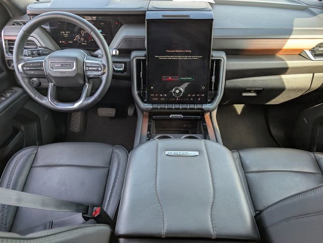 Certified 2025 GMC Yukon Denali AWD/4WD image 9