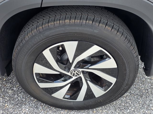 Used 2025 Volkswagen Tiguan S FWD image 34