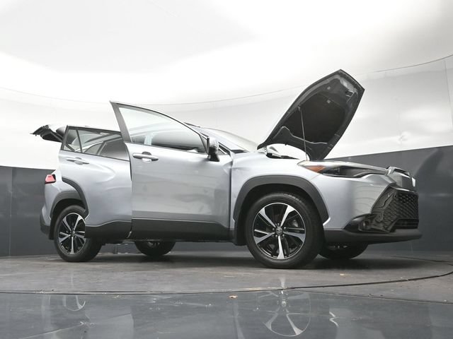 Used 2024 Toyota Corolla Cross AWD Hybrid w/ Convenience Package image 32