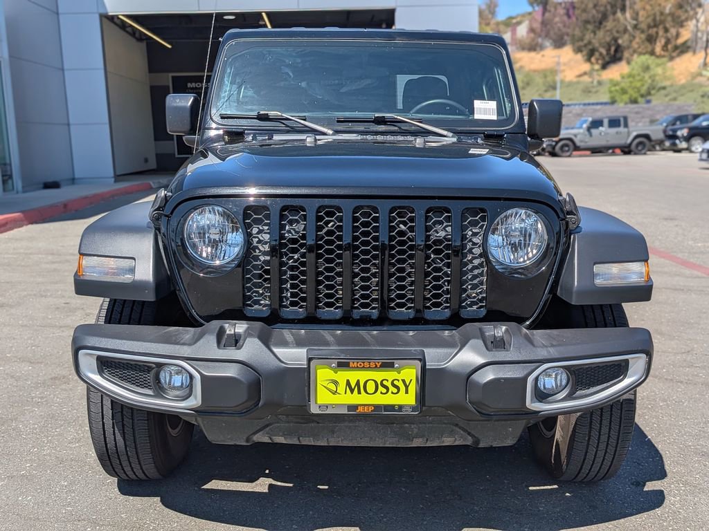 Used 2023 Jeep Gladiator Sport image 10