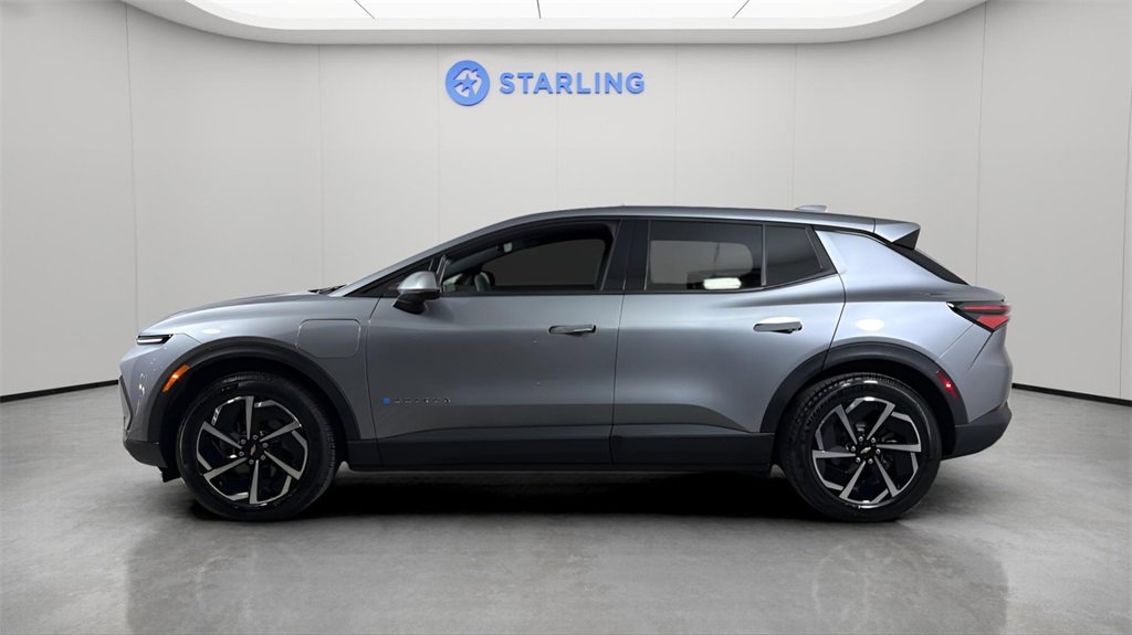 Used 2026 Chevrolet Equinox EV LT image 3