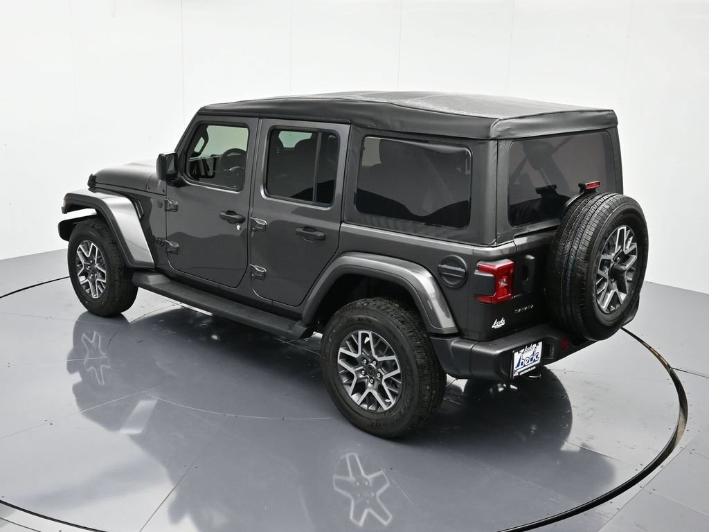 New 2025 Jeep Wrangler Unlimited Sahara w/ Technology Group AWD/4WD image 38