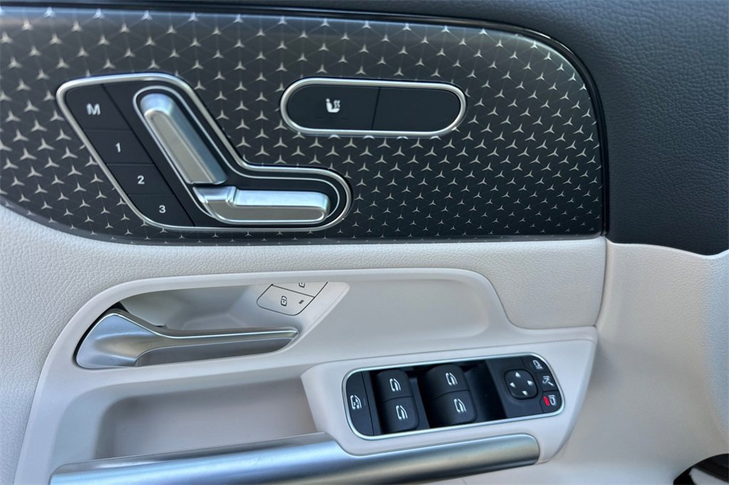 Certified 2026 Mercedes-Benz GLA 250 image 11