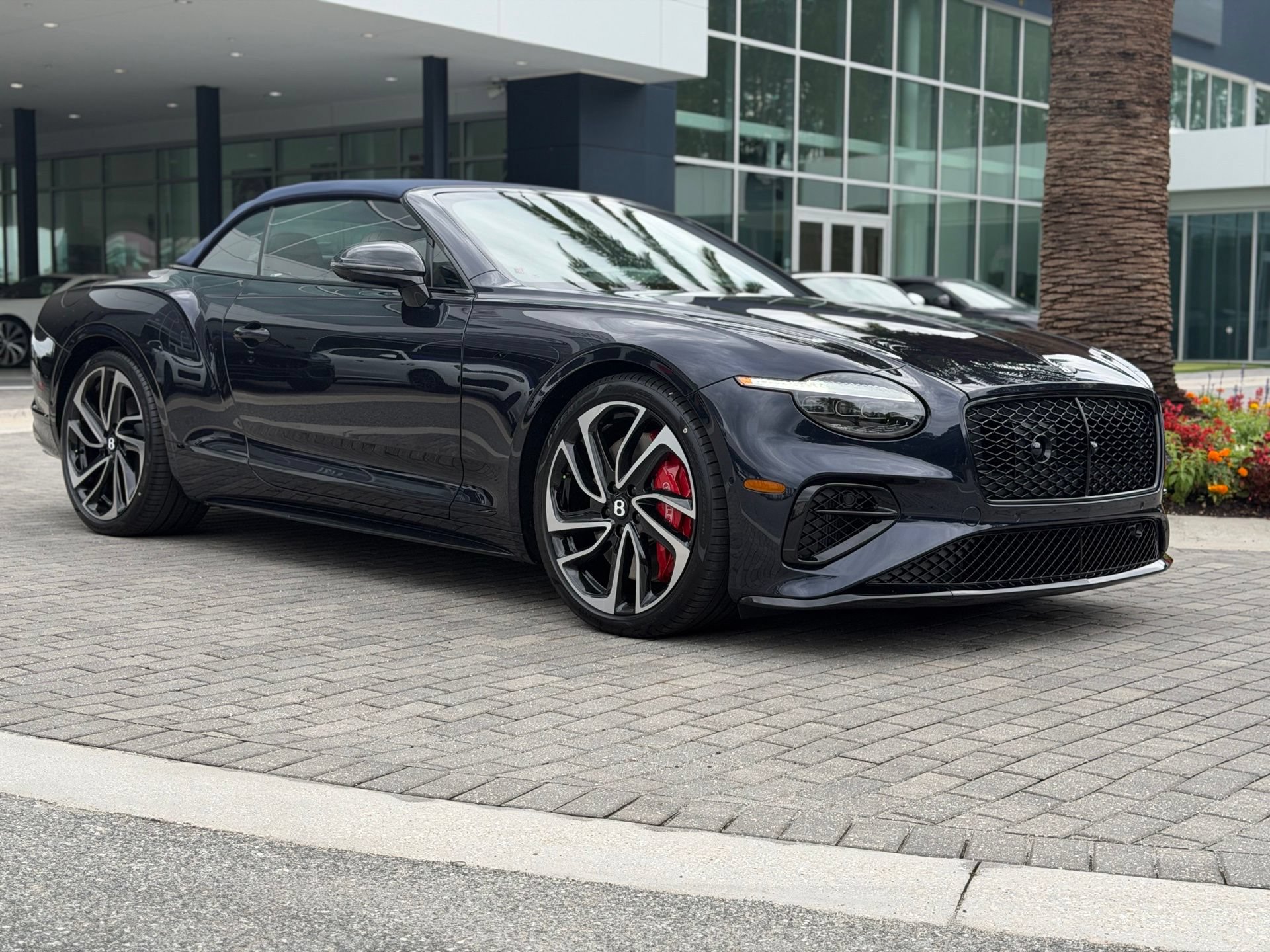 New 2026 Bentley Continental GTC AWD/4WD image 9