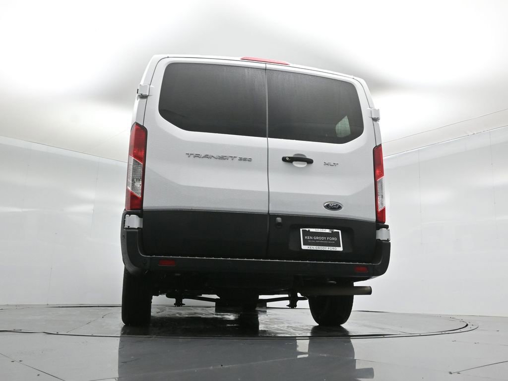 Certified 2022 Ford Transit 350 XLT image 47