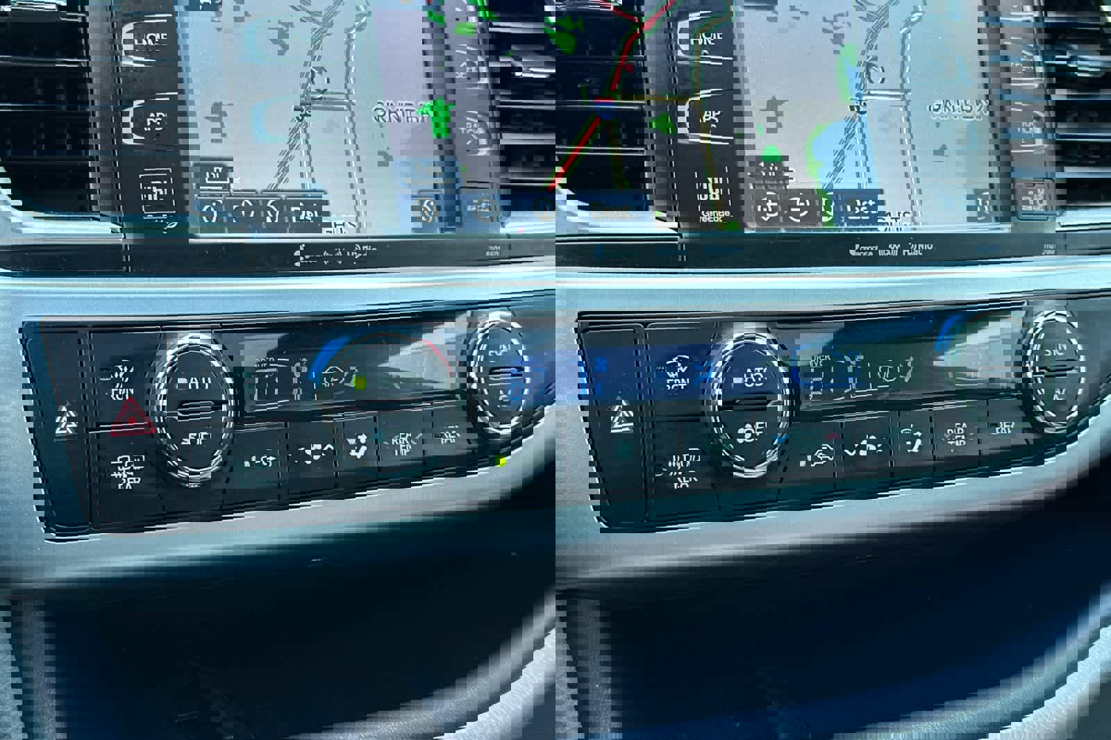 Used 2016 Toyota Highlander Limited image 24