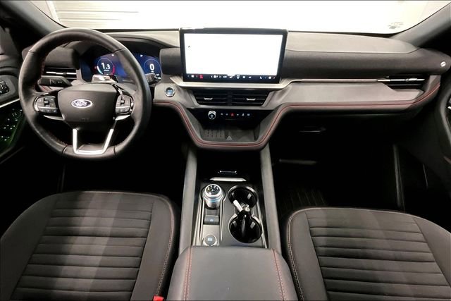 Used 2025 Ford Explorer ST-Line w/ Premium Package image 16