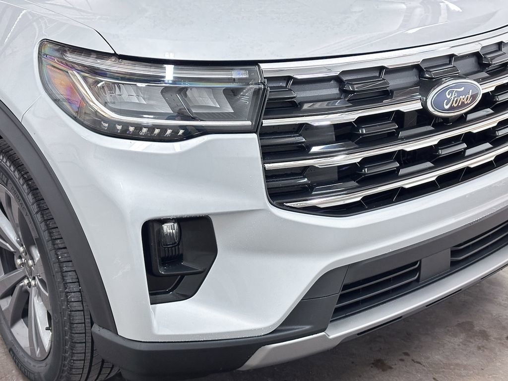 New 2026 Ford Explorer Active image 12