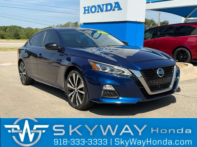 Used 2022 Nissan Altima 2.5 SR