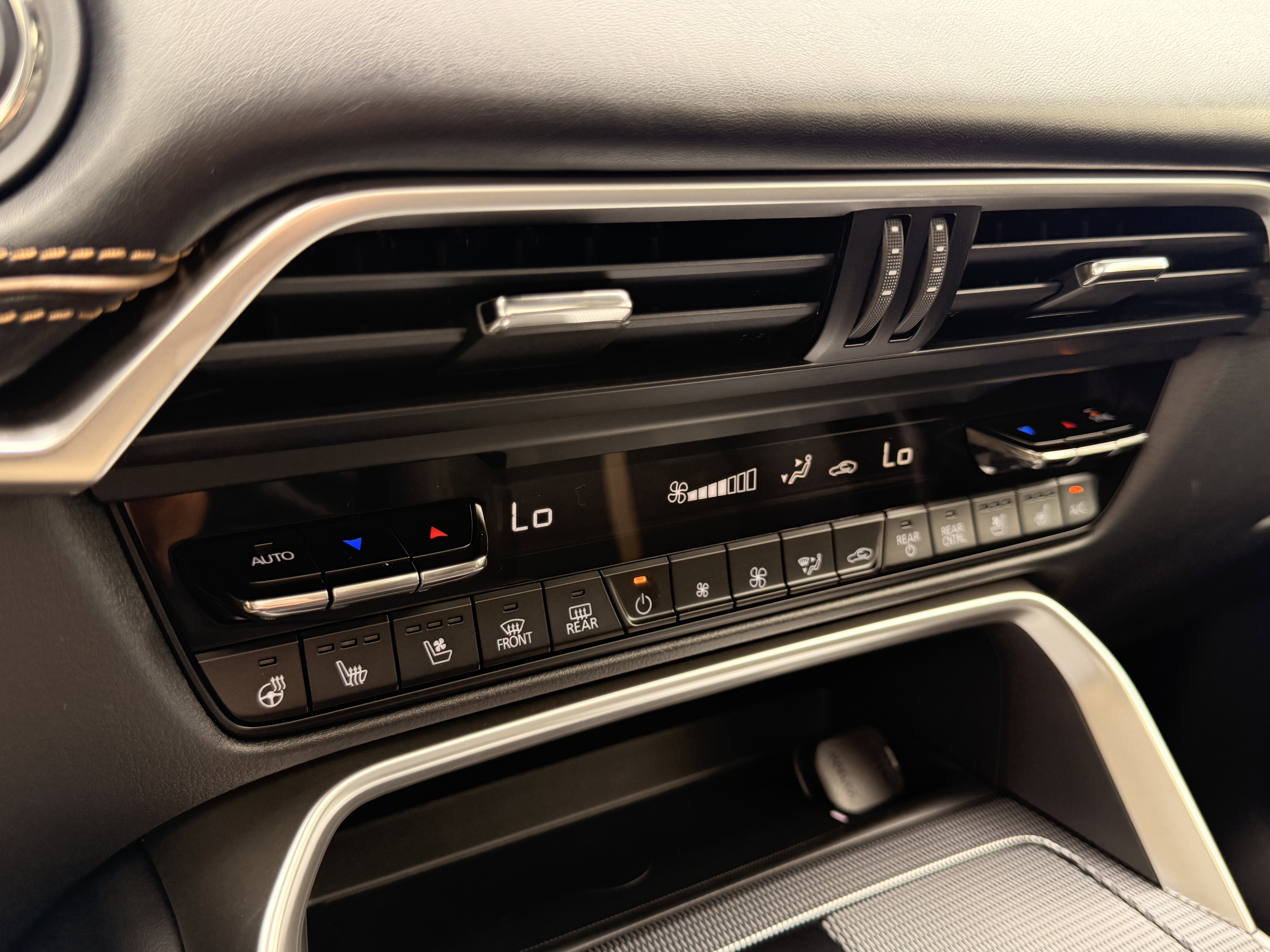 New 2026 MAZDA CX-90 3.3 Turbo w/ Premium Plus Pkg image 5