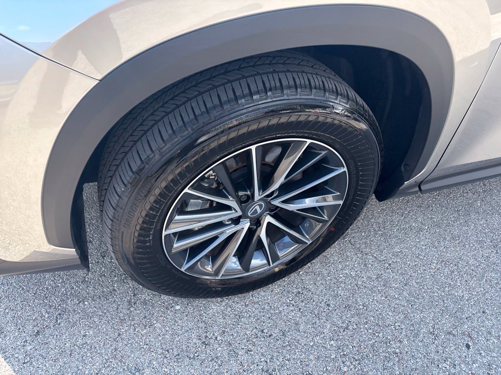 Certified 2026 Lexus NX 350 AWD w/ Accessory Package (Z1) image 9