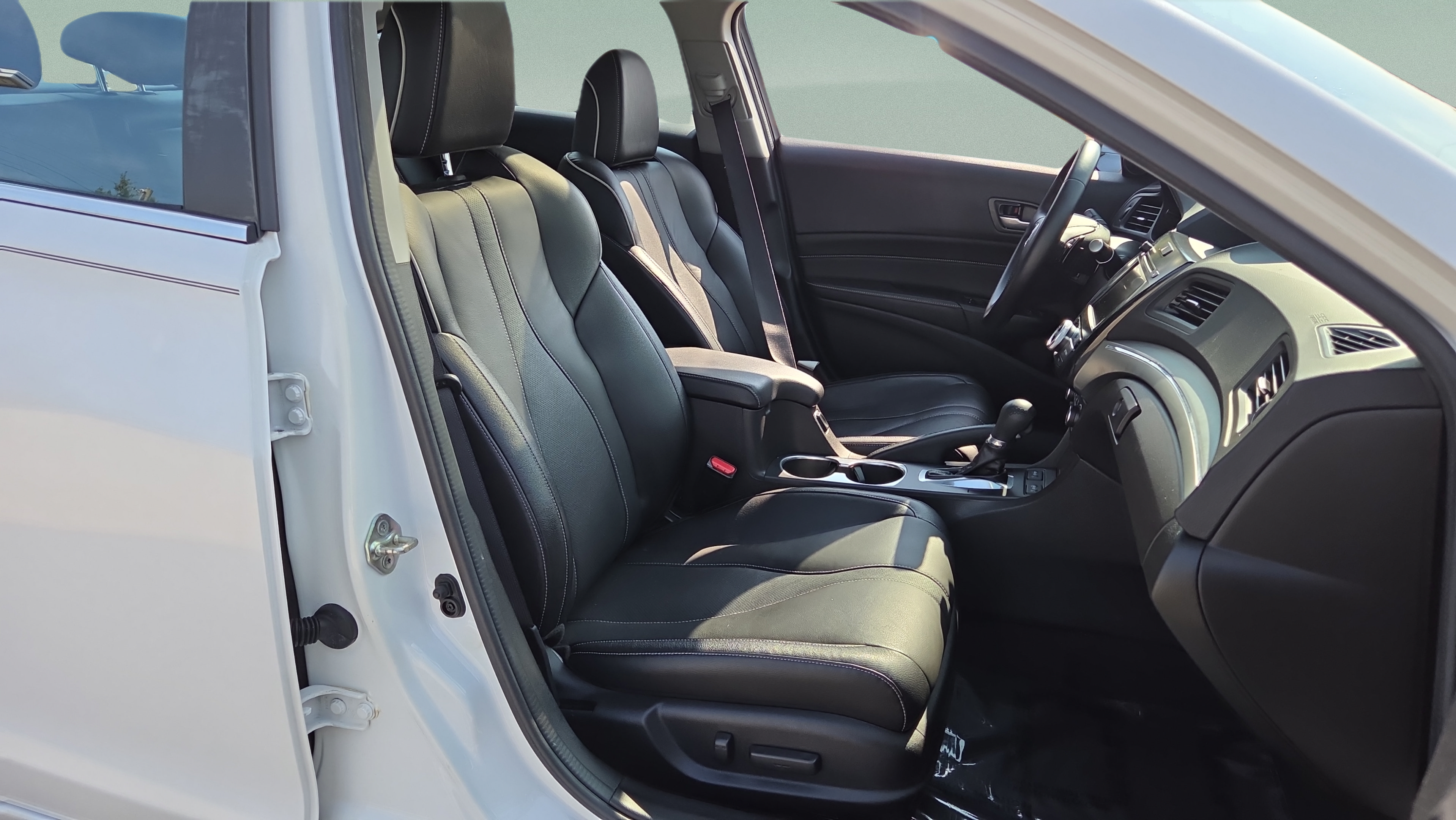 Certified 2019 Acura ILX FWD image 17