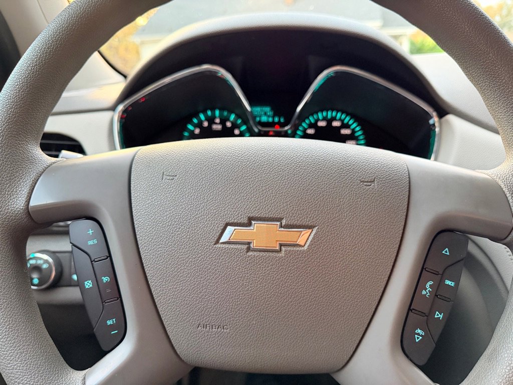 Used 2016 Chevrolet Traverse LS image 17
