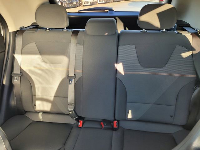 Used 2025 Kia Niro LX image 11