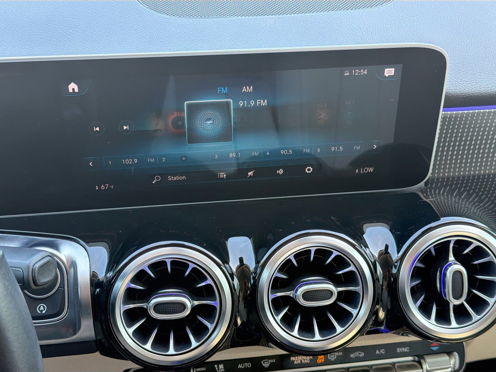 Used 2021 Mercedes-Benz GLB 250 image 30