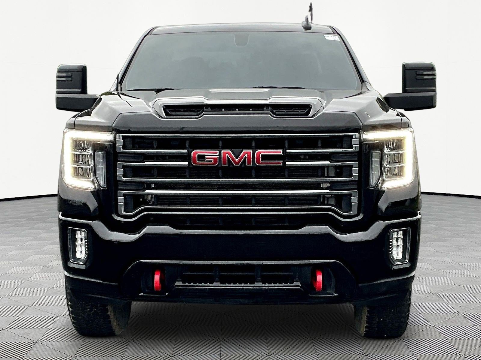 Used 2022 GMC Sierra 2500 AT4 AWD/4WD image 2