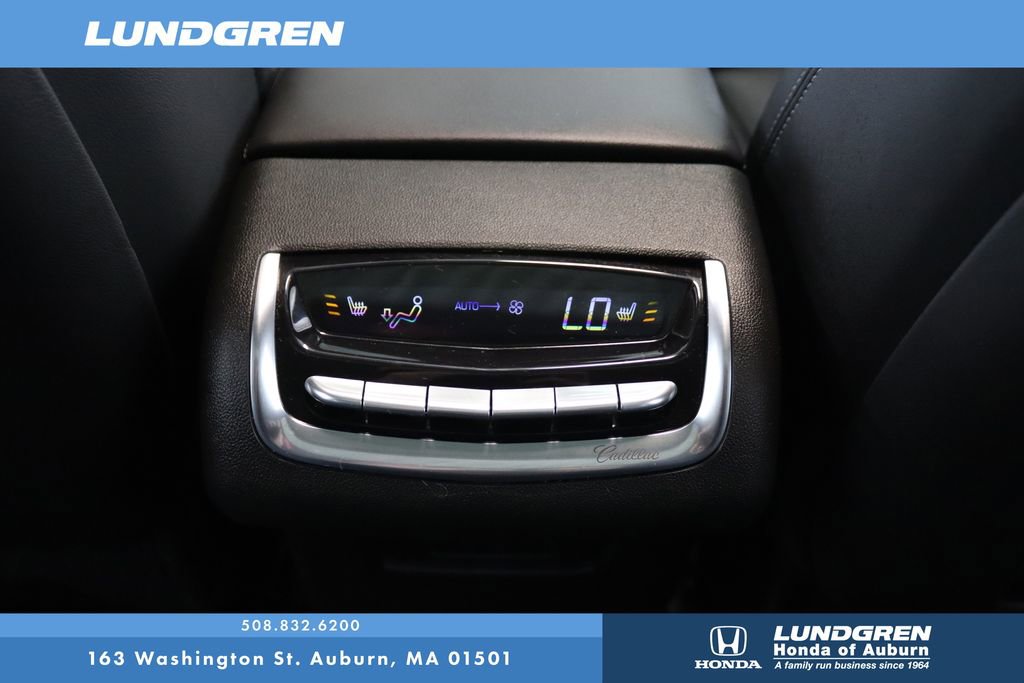 Used 2024 Cadillac XT6 Sport w/ LPO, ONYX Package AWD/4WD image 18