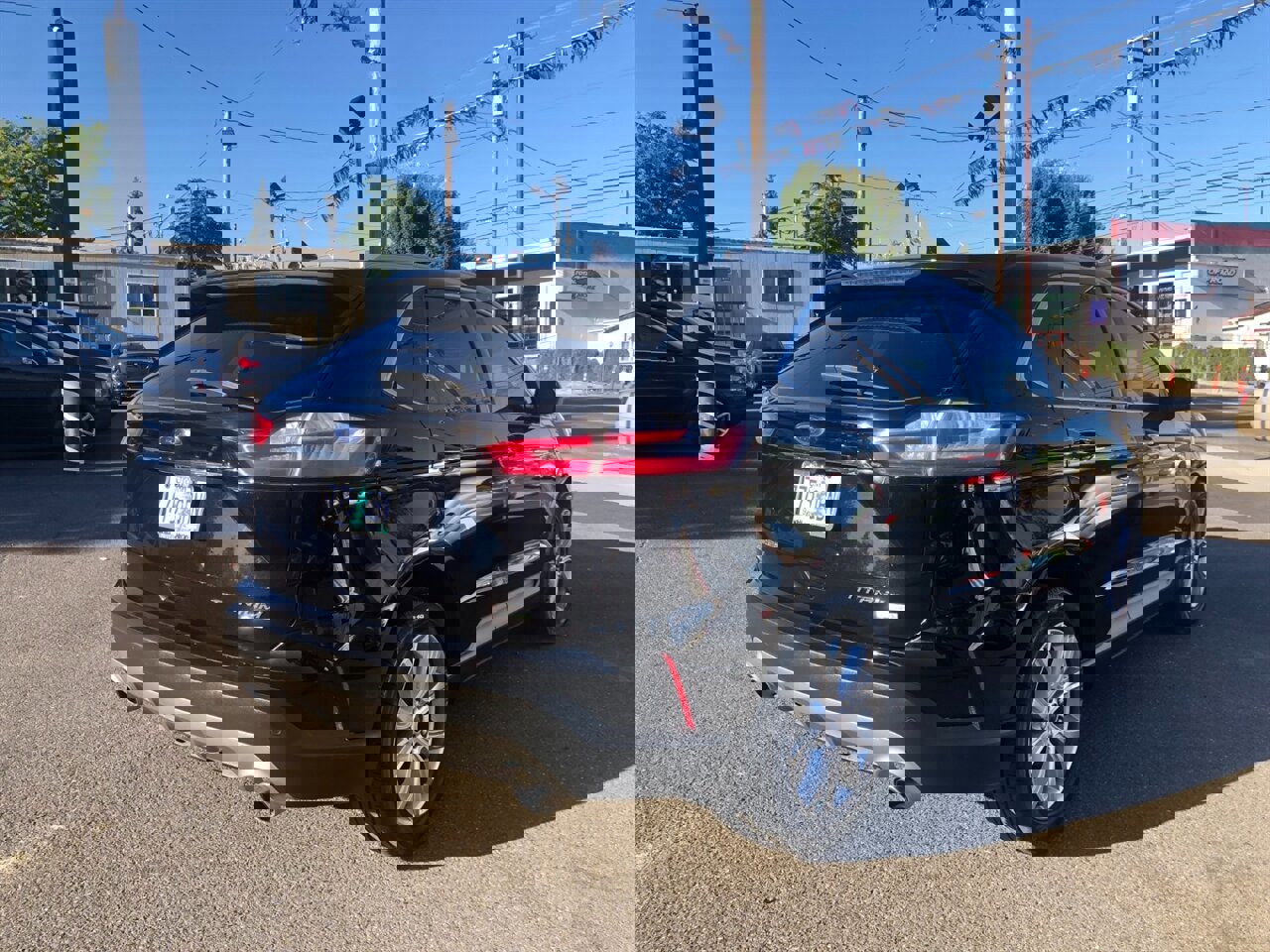Used 2019 Ford Edge Titanium image 4