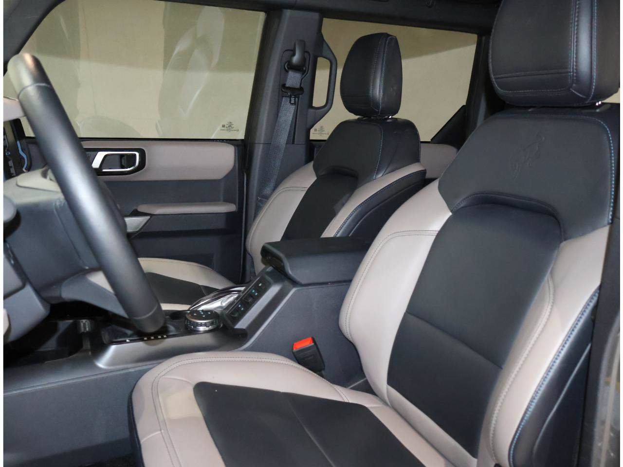 Used 2023 Ford Bronco Wildtrak AWD/4WD image 12